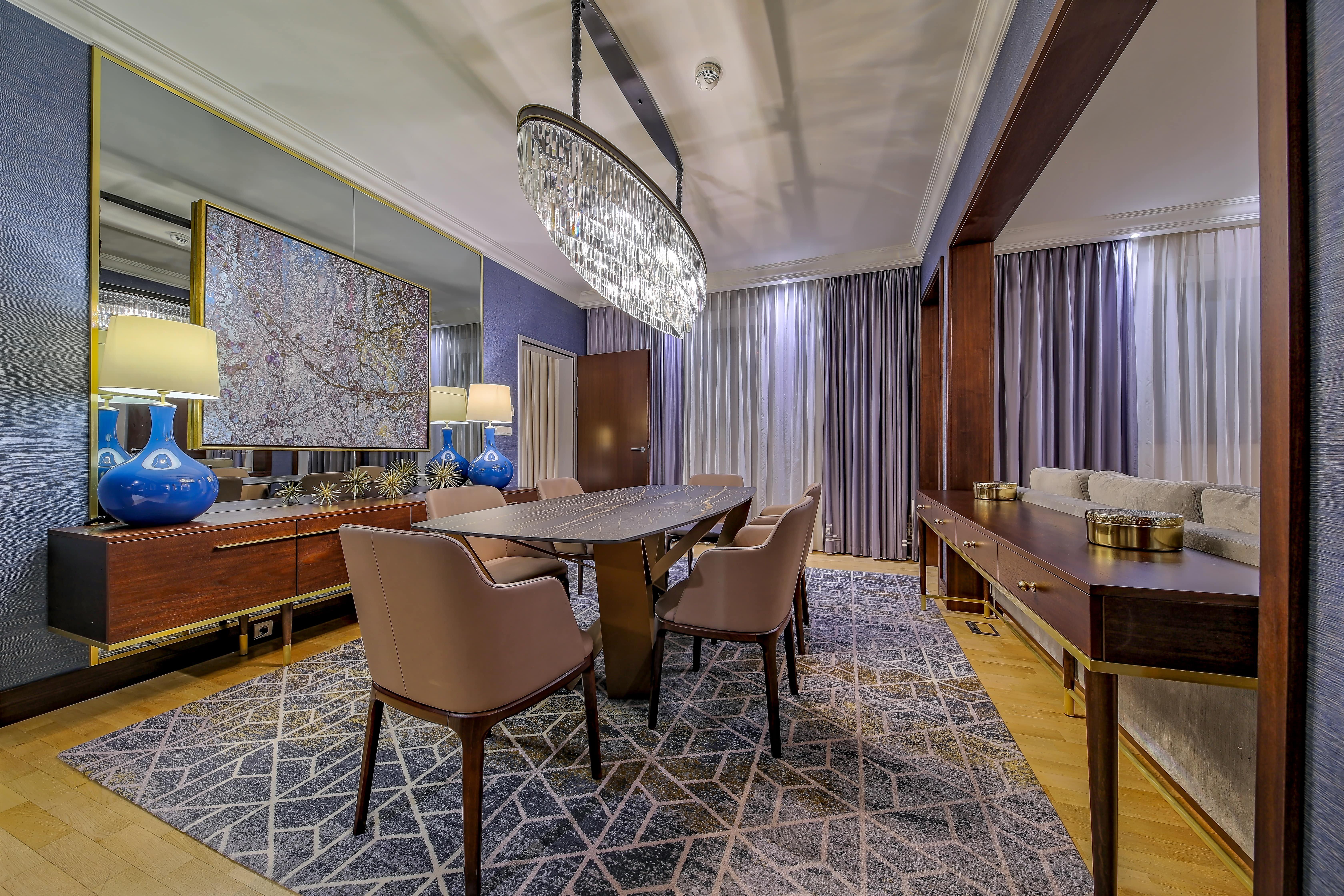 Hotel Intercontinental Warszawa By Ihg Exterior foto A suite at the hotel