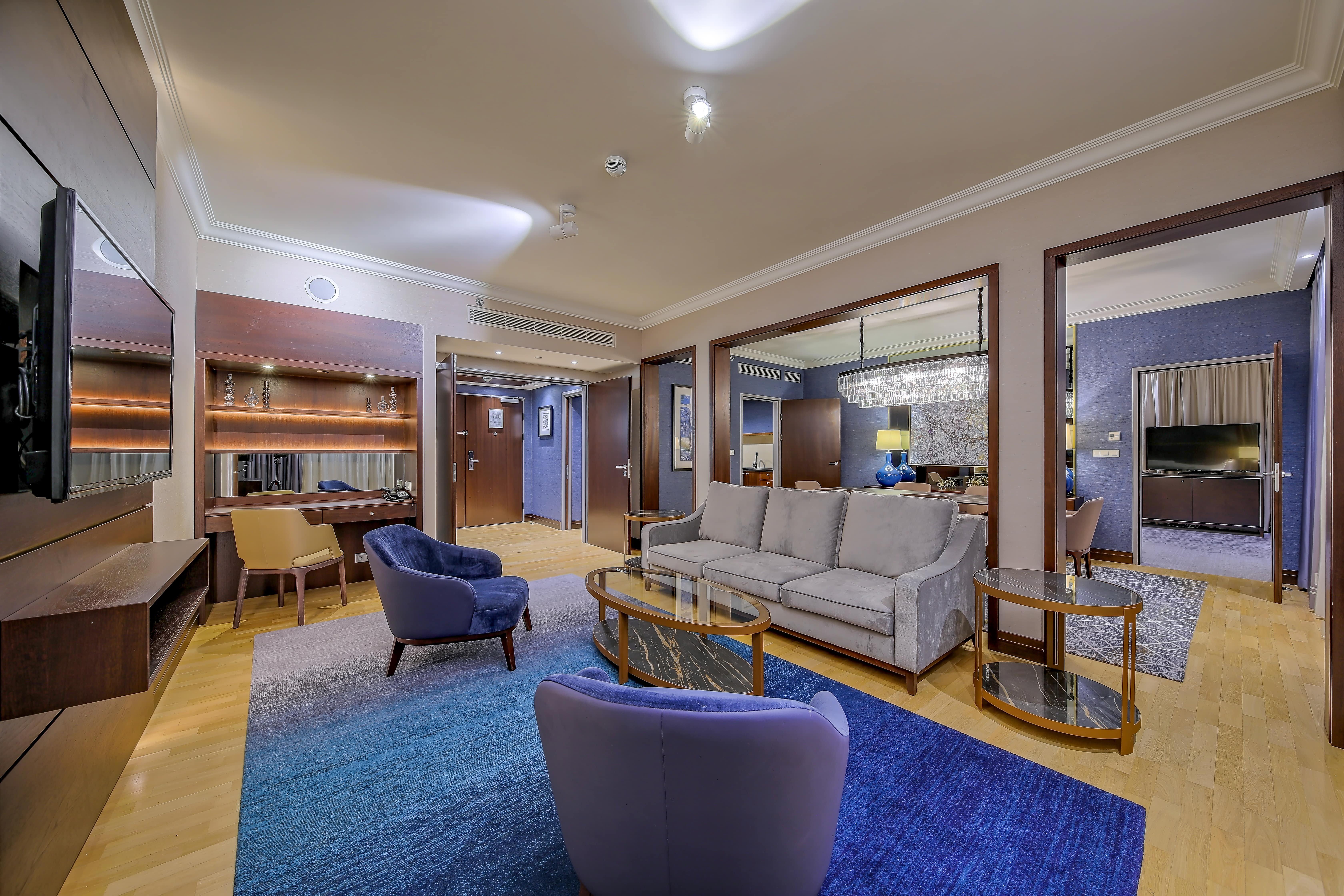 Hotel Intercontinental Warszawa By Ihg Exterior foto A suite at the hotel